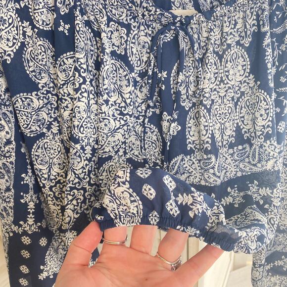 Altar'd State blue and white off the shoulder crop top - Picture 9 of 11